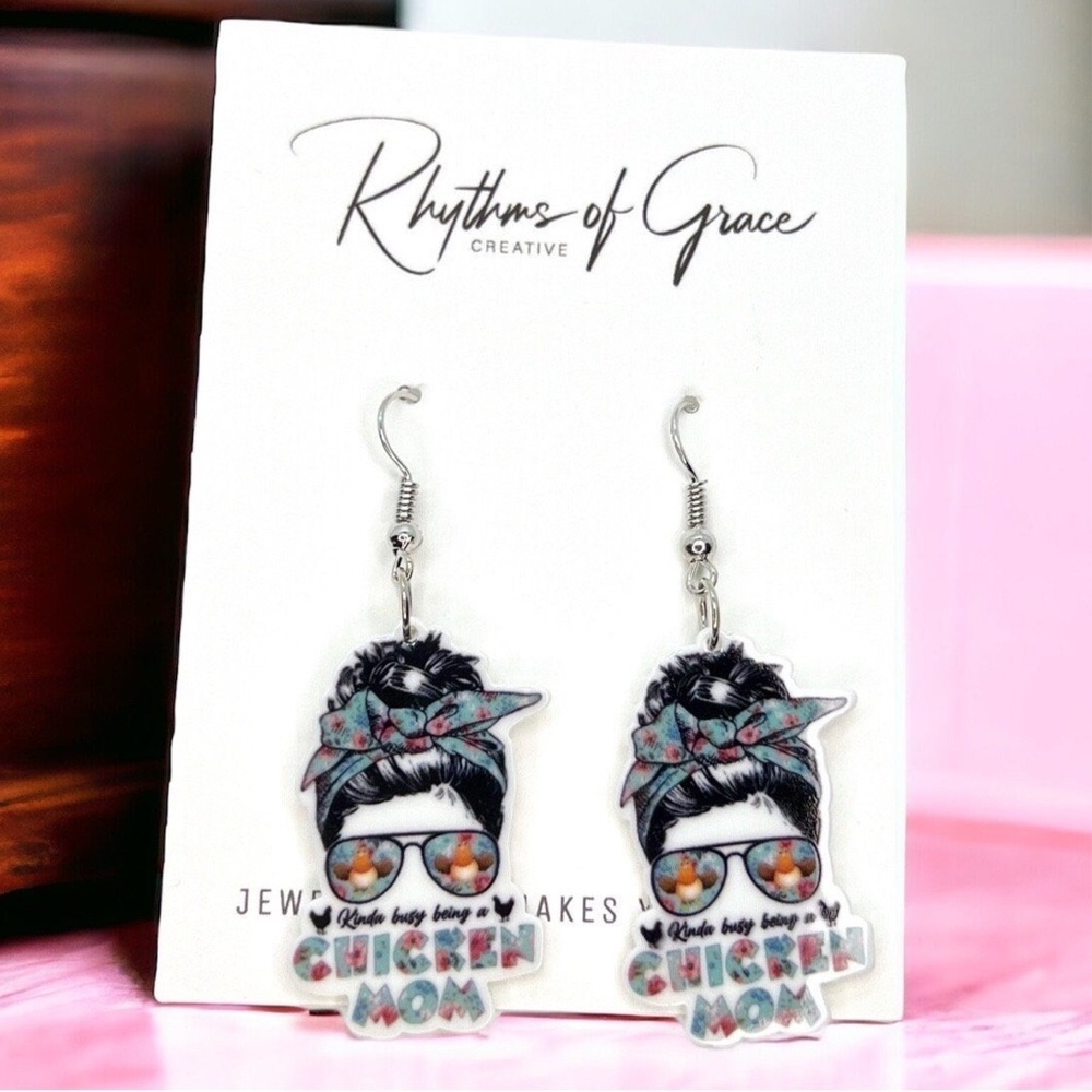 Chicken Mom Dangle Earrings - Show Off Your Fowl Love! 🐥🐔NWT
